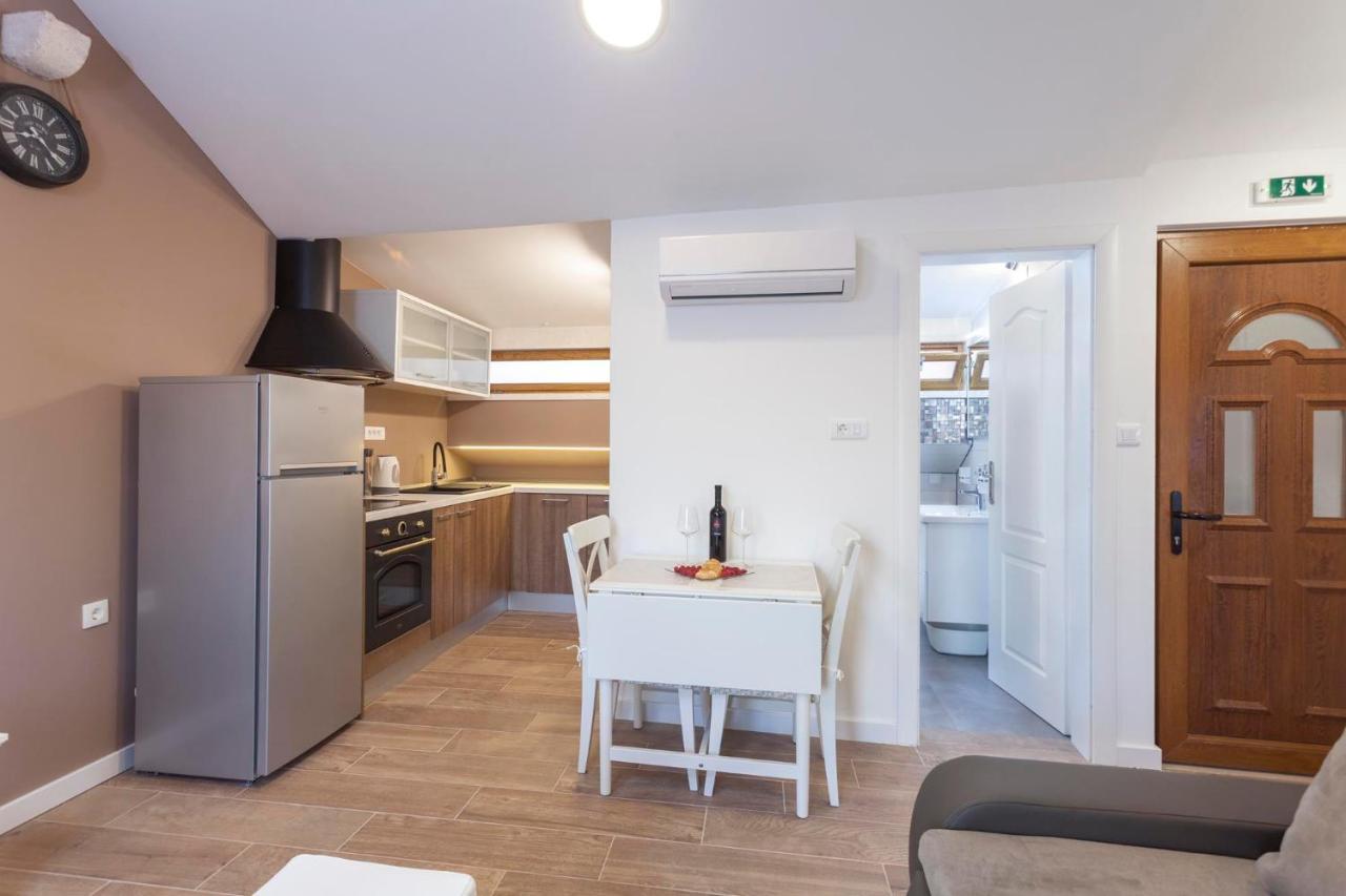 Apartmani Antiqua Živogošće 외부 사진
